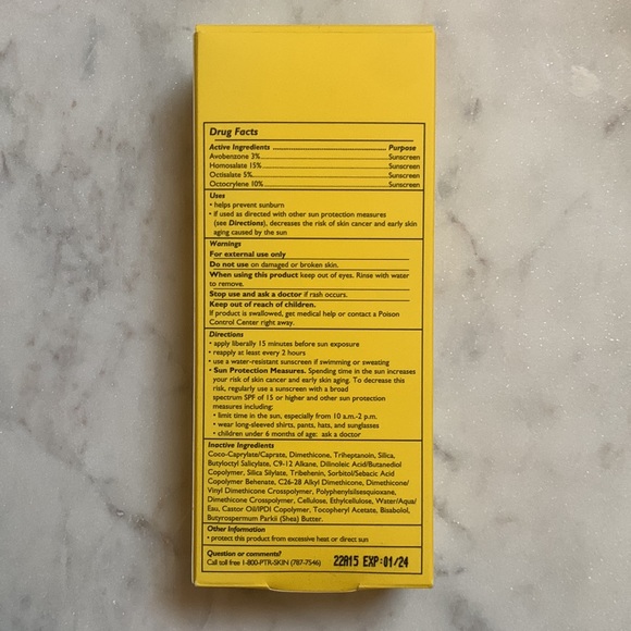 Peter Thomas Roth Max Clear Invisible Priming Sunscreen Broad Spectrum SPF 45 - Picture 3 of 7